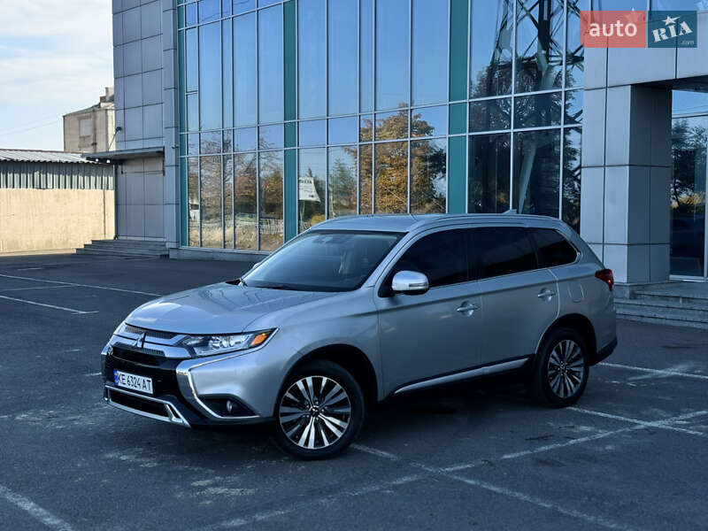 Внедорожник / Кроссовер Mitsubishi Outlander 2020 в Днепре фото 12 Внедорожник / Кроссовер Mitsubishi Outlander 2020 в Днепре