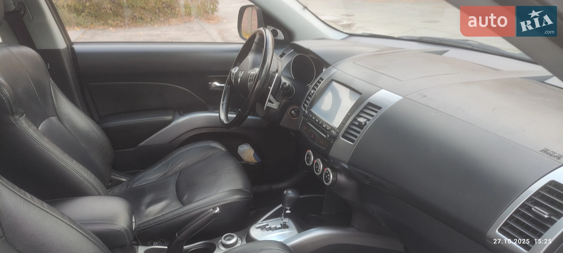 2010 Mitsubishi Outlander - мініатюра 11