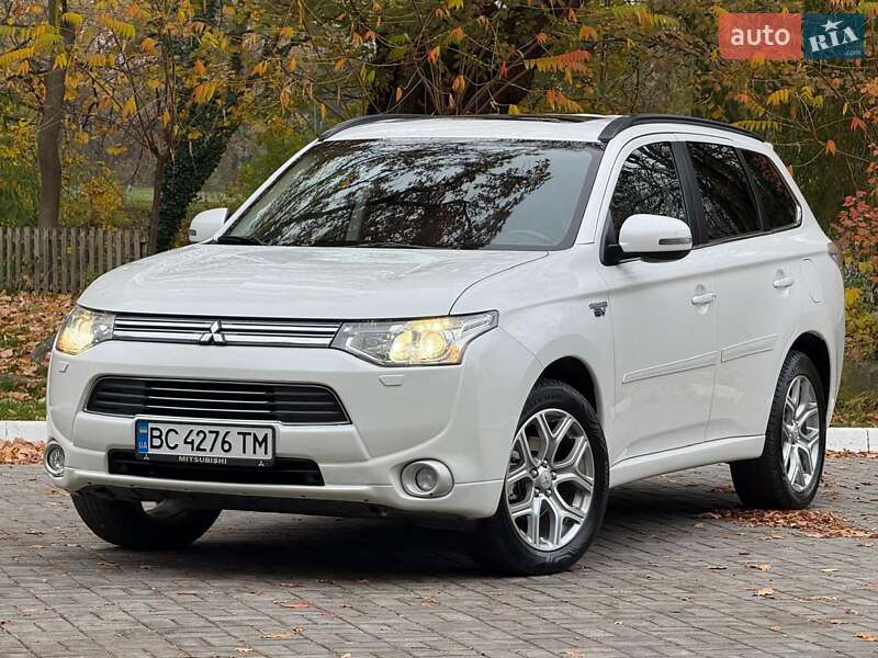 Внедорожник / Кроссовер Mitsubishi Outlander 2014 в Дрогобыче фото 13 Внедорожник / Кроссовер Mitsubishi Outlander 2014 в Дрогобыче