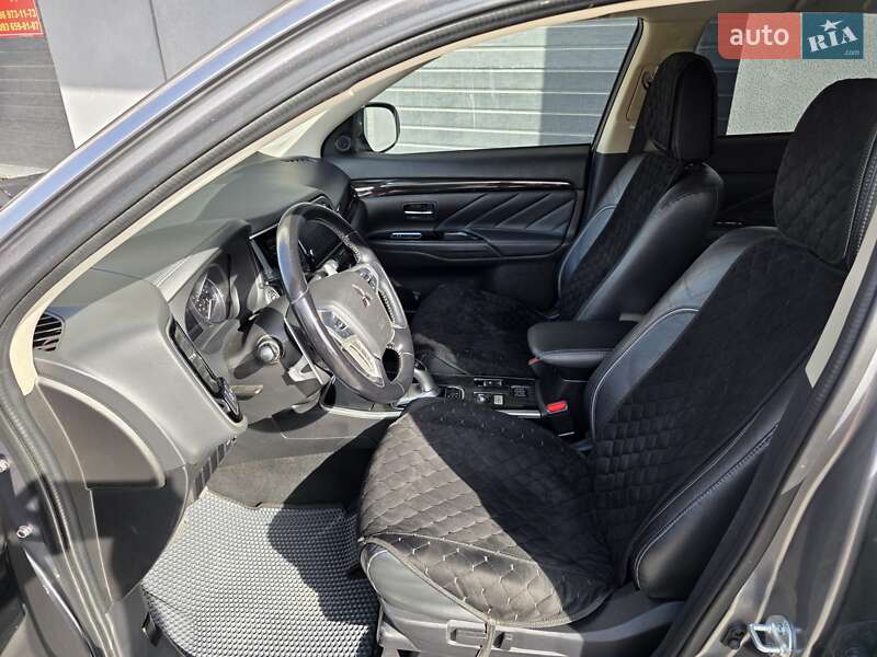 Внедорожник / Кроссовер Mitsubishi Outlander 2018 в Виннице