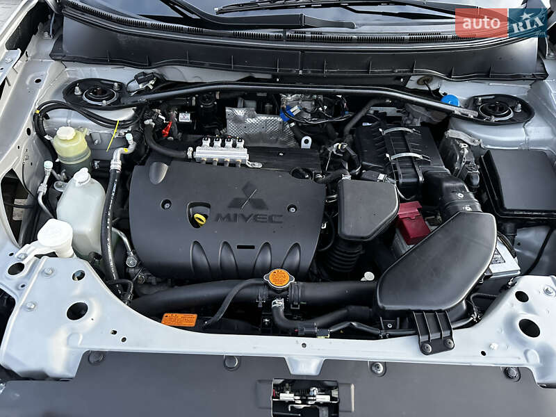 Позашляховик / Кросовер Mitsubishi Outlander 2010 в Білій Церкві фото 9 Позашляховик / Кросовер Mitsubishi Outlander 2010 в Білій Церкві