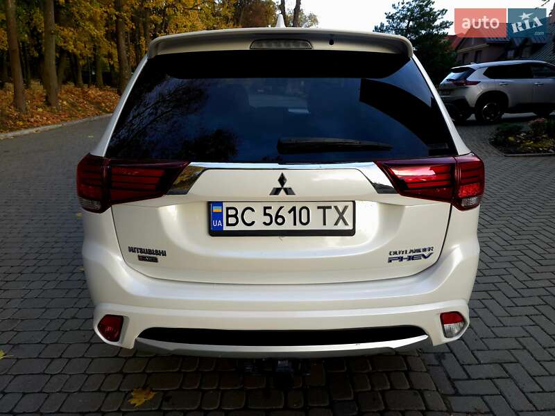 Позашляховик / Кросовер Mitsubishi Outlander 2018 в Львові фото 9 Позашляховик / Кросовер Mitsubishi Outlander 2018 в Львові