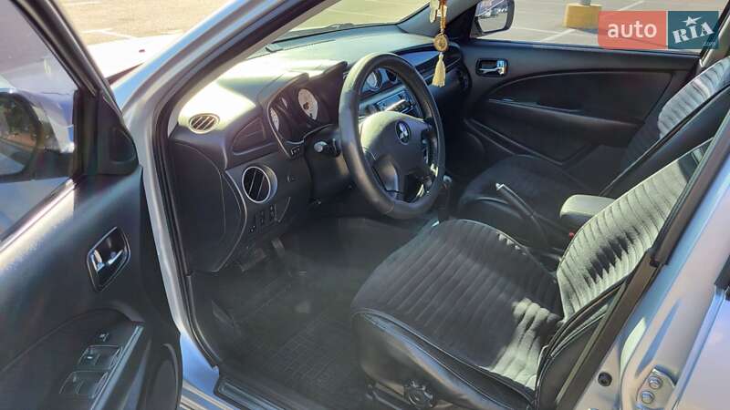 Внедорожник / Кроссовер Mitsubishi Outlander 2007 в Кропивницком фото 3 Внедорожник / Кроссовер Mitsubishi Outlander 2007 в Кропивницком