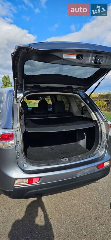 Позашляховик / Кросовер Mitsubishi Outlander 2013 в Кривому Розі фото 30 Позашляховик / Кросовер Mitsubishi Outlander 2013 в Кривому Розі