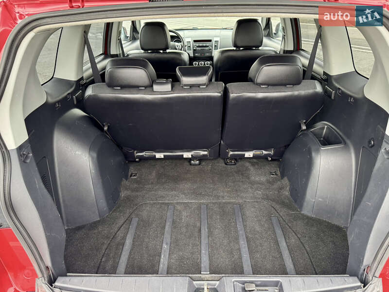 Внедорожник / Кроссовер Mitsubishi Outlander 2010 в Полтаве фото 39 Внедорожник / Кроссовер Mitsubishi Outlander 2010 в Полтаве