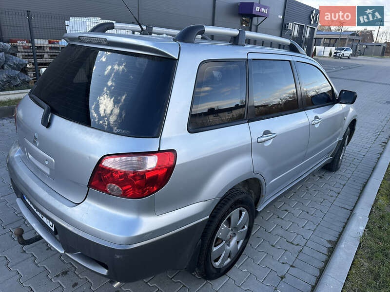 Внедорожник / Кроссовер Mitsubishi Outlander 2005 в Ивано-Франковске фото 7 Внедорожник / Кроссовер Mitsubishi Outlander 2005 в Ивано-Франковске