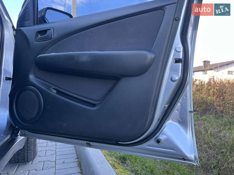 Внедорожник / Кроссовер Mitsubishi Outlander 2005 в Ивано-Франковске фото 16 Внедорожник / Кроссовер Mitsubishi Outlander 2005 в Ивано-Франковске