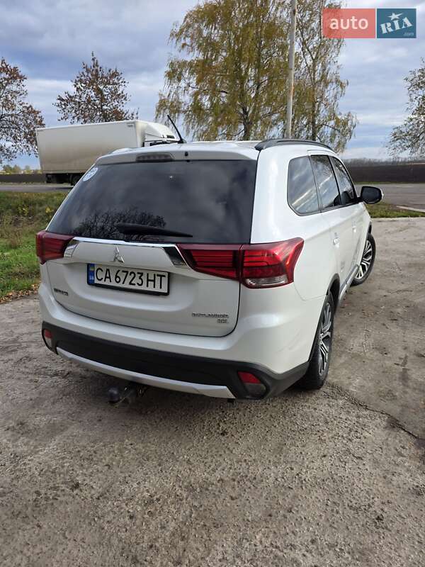 Внедорожник / Кроссовер Mitsubishi Outlander 2015 в Золотоноше фото 10 Внедорожник / Кроссовер Mitsubishi Outlander 2015 в Золотоноше
