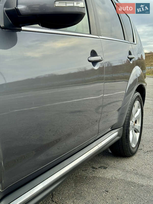 Внедорожник / Кроссовер Mitsubishi Outlander 2011 в Полтаве