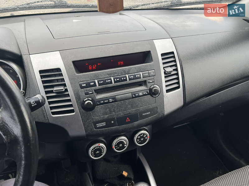 Внедорожник / Кроссовер Mitsubishi Outlander 2008 в Кременчуге фото 33 Внедорожник / Кроссовер Mitsubishi Outlander 2008 в Кременчуге