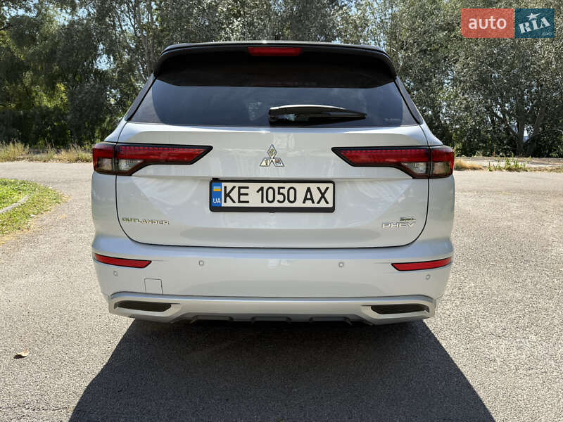 Внедорожник / Кроссовер Mitsubishi Outlander 2022 в Днепре фото 6 Внедорожник / Кроссовер Mitsubishi Outlander 2022 в Днепре