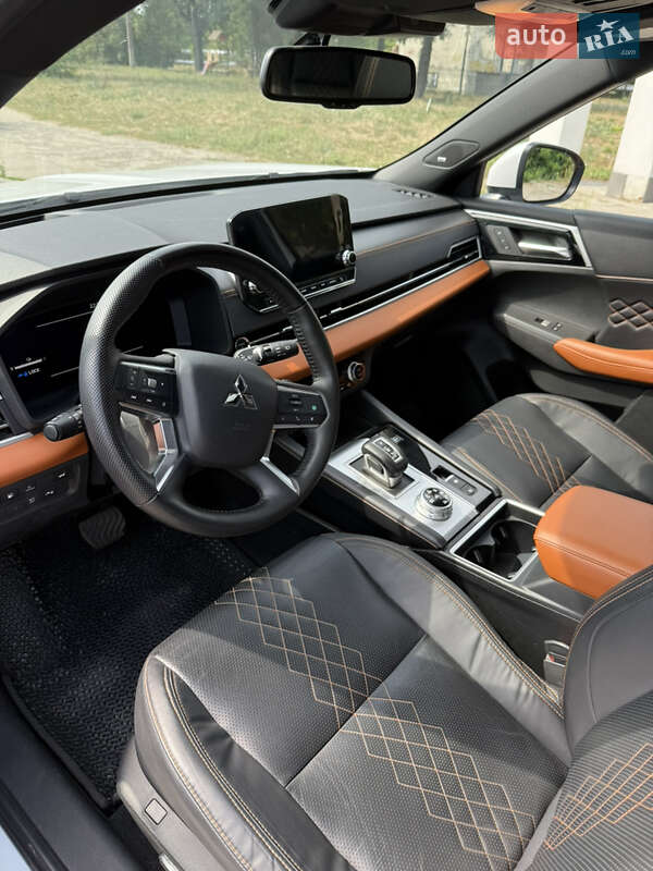 Внедорожник / Кроссовер Mitsubishi Outlander 2022 в Днепре фото 14 Внедорожник / Кроссовер Mitsubishi Outlander 2022 в Днепре