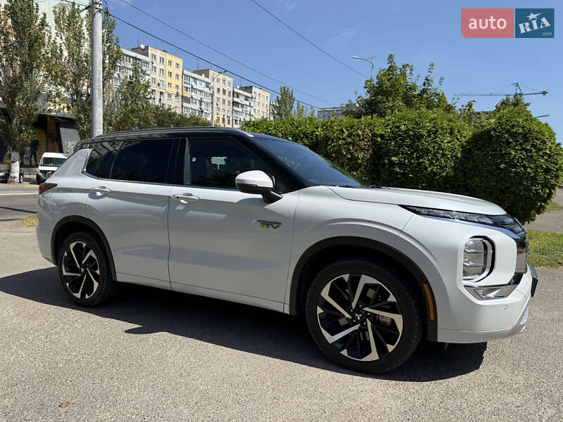 Внедорожник / Кроссовер Mitsubishi Outlander 2022 в Днепре фото 10 Внедорожник / Кроссовер Mitsubishi Outlander 2022 в Днепре