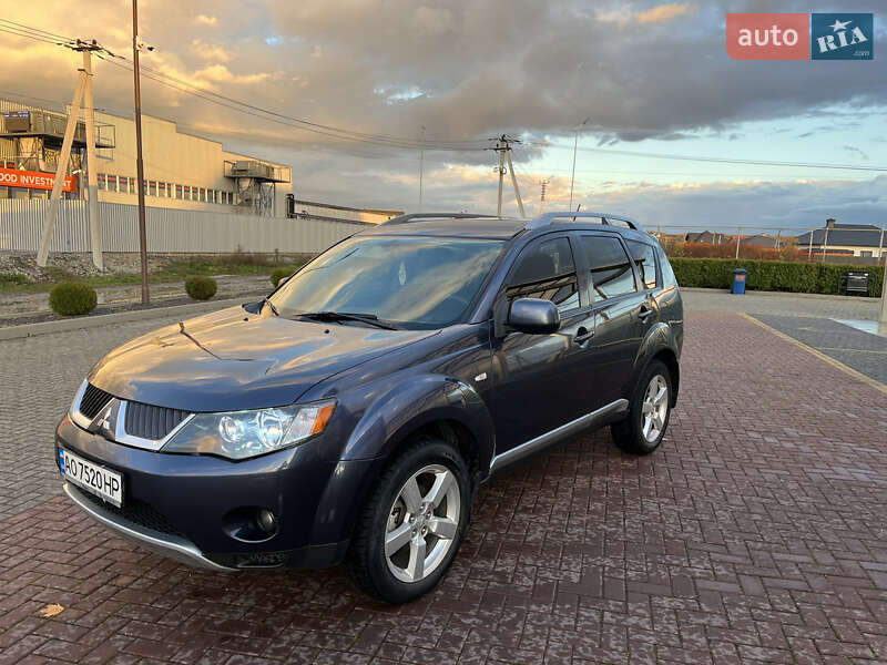 Внедорожник / Кроссовер Mitsubishi Outlander 2008 в Хусте фото Внедорожник / Кроссовер Mitsubishi Outlander 2008 в Хусте
