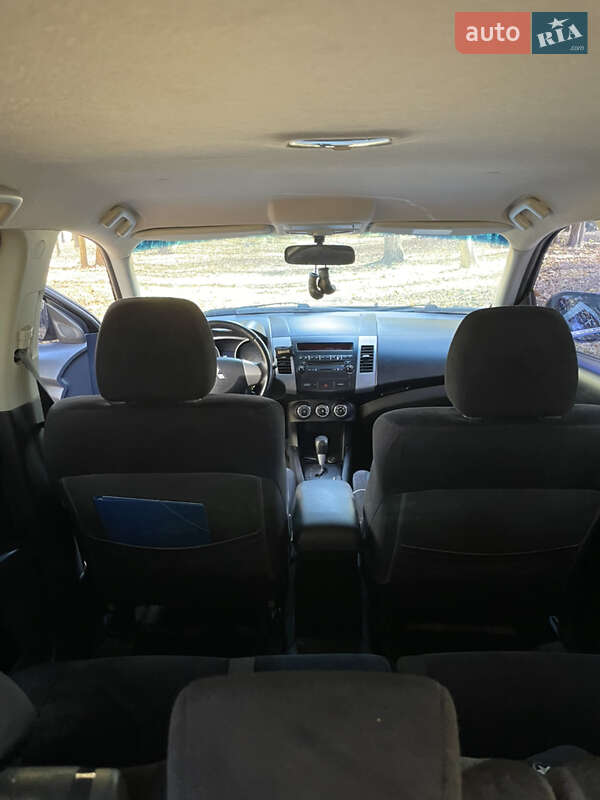 Внедорожник / Кроссовер Mitsubishi Outlander 2011 в Хмельницком