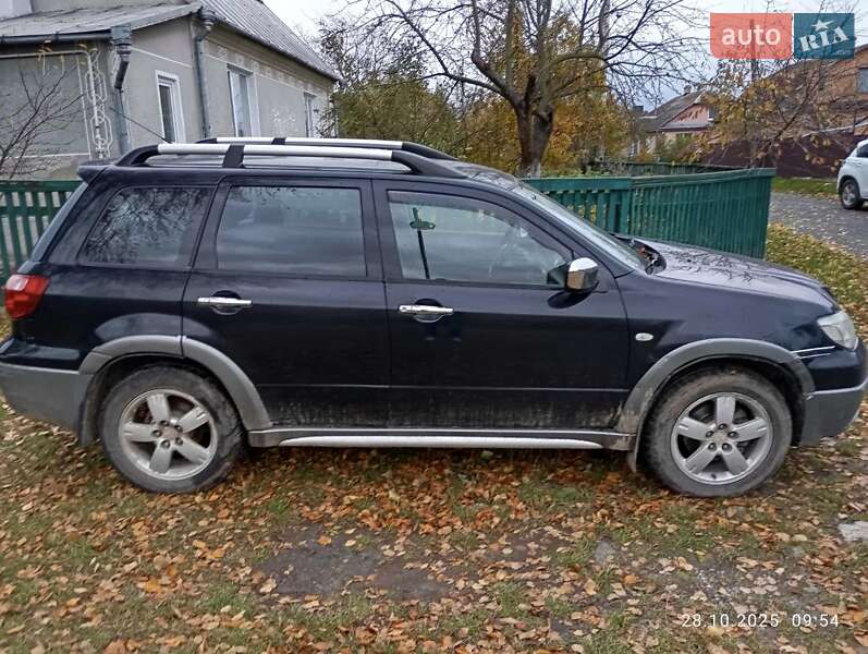 Позашляховик / Кросовер Mitsubishi Outlander 2006 в Гощі