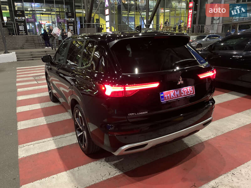 Позашляховик / Кросовер Mitsubishi Outlander 2022 в Києві фото 5 Позашляховик / Кросовер Mitsubishi Outlander 2022 в Києві