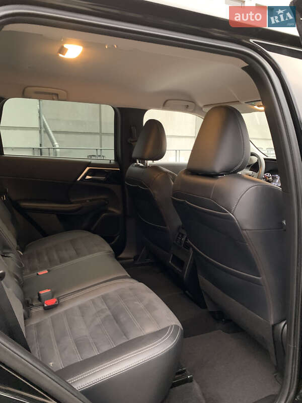 Позашляховик / Кросовер Mitsubishi Outlander 2022 в Києві фото 11 Позашляховик / Кросовер Mitsubishi Outlander 2022 в Києві