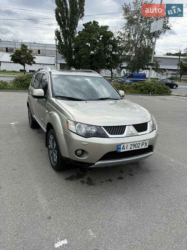 Внедорожник / Кроссовер Mitsubishi Outlander 2008 в Киеве фото 6 Внедорожник / Кроссовер Mitsubishi Outlander 2008 в Киеве
