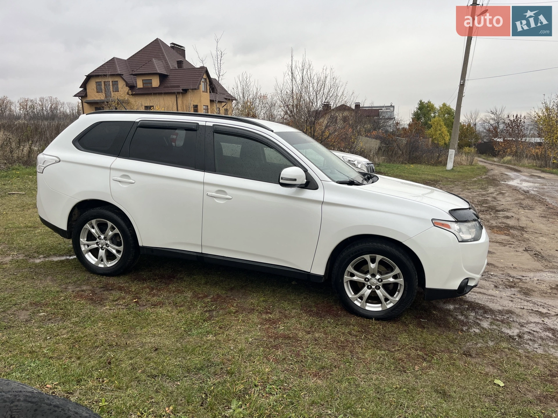 2013 Mitsubishi Outlander - мініатюра 2