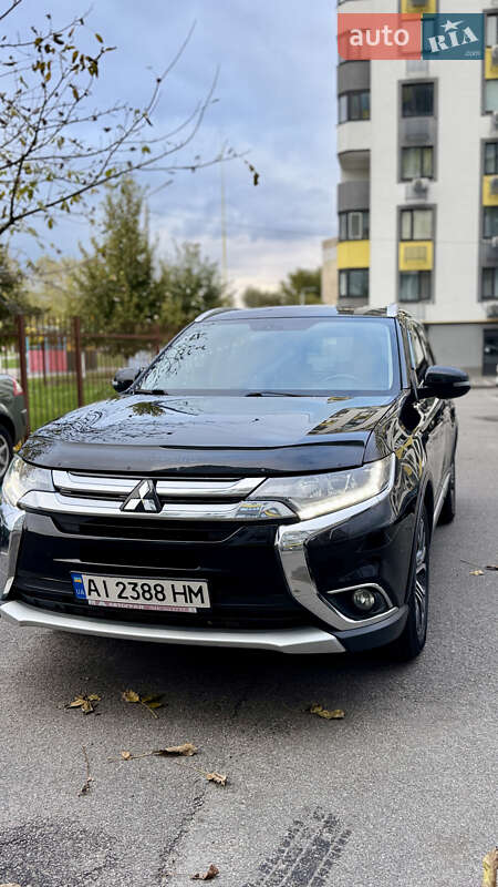 Внедорожник / Кроссовер Mitsubishi Outlander 2016 в Борисполе фото Внедорожник / Кроссовер Mitsubishi Outlander 2016 в Борисполе