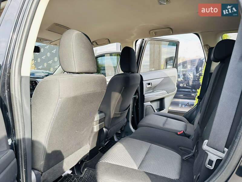 Внедорожник / Кроссовер Mitsubishi Outlander 2018 в Харькове