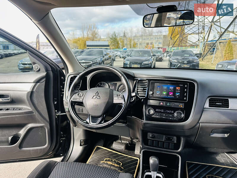 Внедорожник / Кроссовер Mitsubishi Outlander 2018 в Харькове