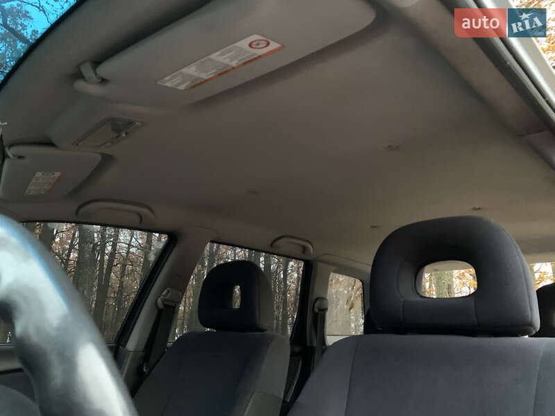 Позашляховик / Кросовер Mitsubishi Outlander 2004 в Ківерцях
