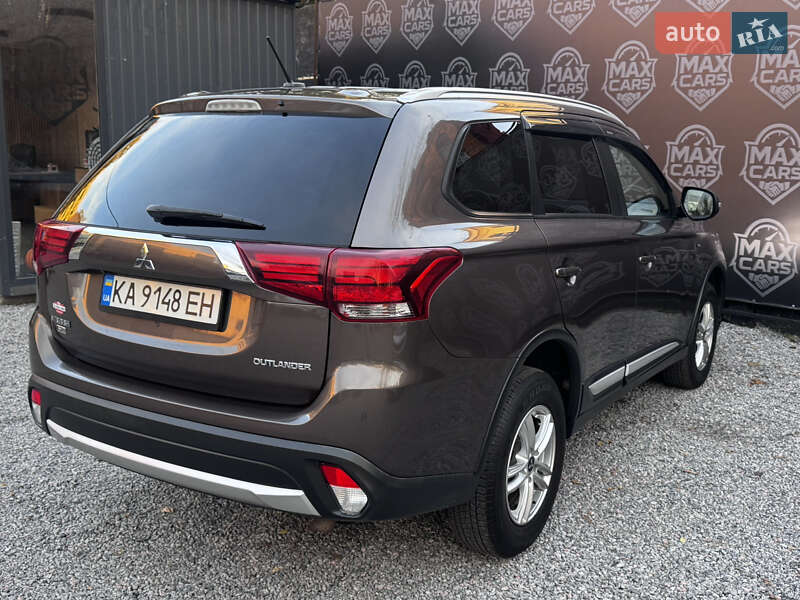 Внедорожник / Кроссовер Mitsubishi Outlander 2015 в Киеве фото 6 Внедорожник / Кроссовер Mitsubishi Outlander 2015 в Киеве