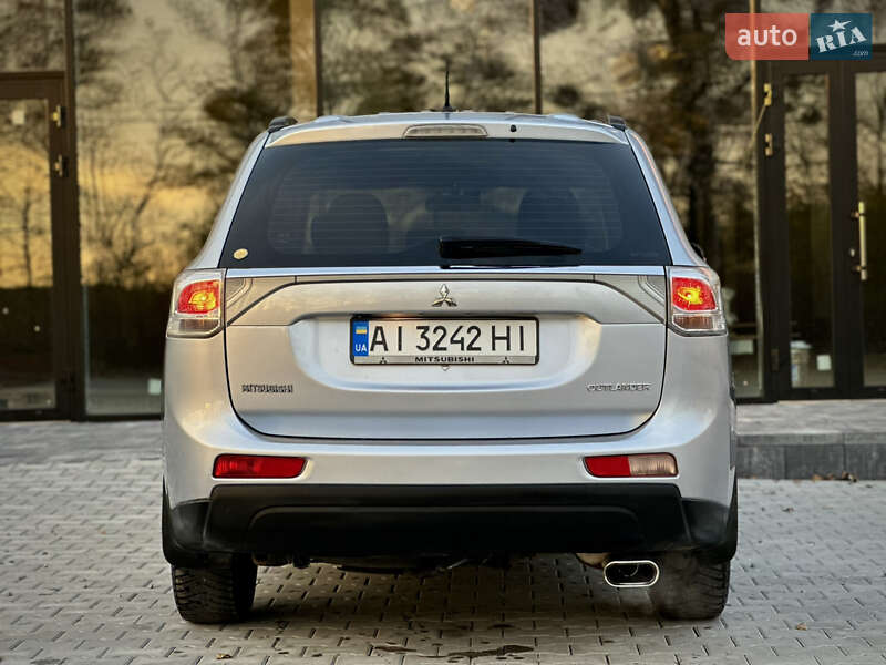 Внедорожник / Кроссовер Mitsubishi Outlander 2012 в Боярке фото 7 Внедорожник / Кроссовер Mitsubishi Outlander 2012 в Боярке