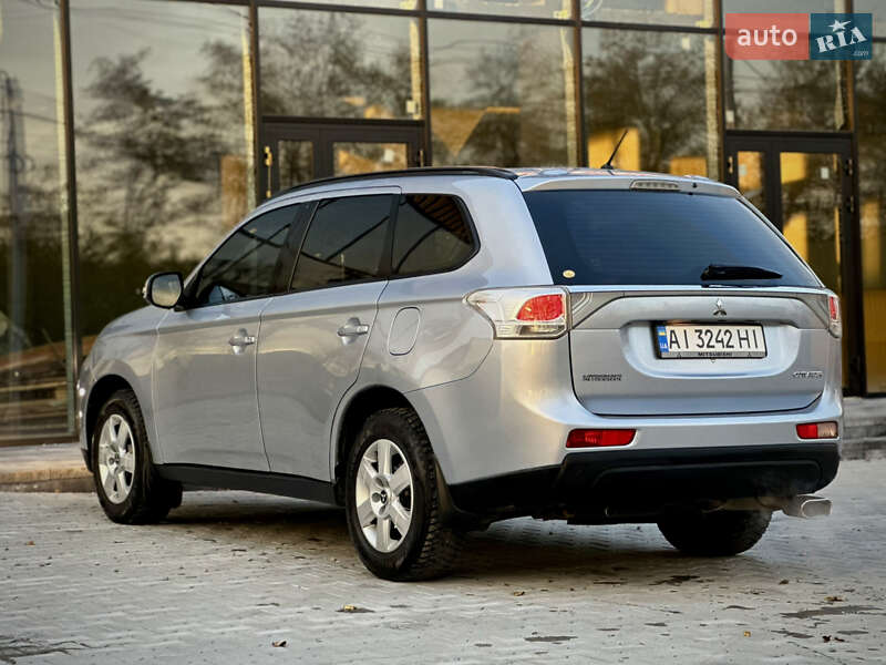 Внедорожник / Кроссовер Mitsubishi Outlander 2012 в Боярке фото 8 Внедорожник / Кроссовер Mitsubishi Outlander 2012 в Боярке