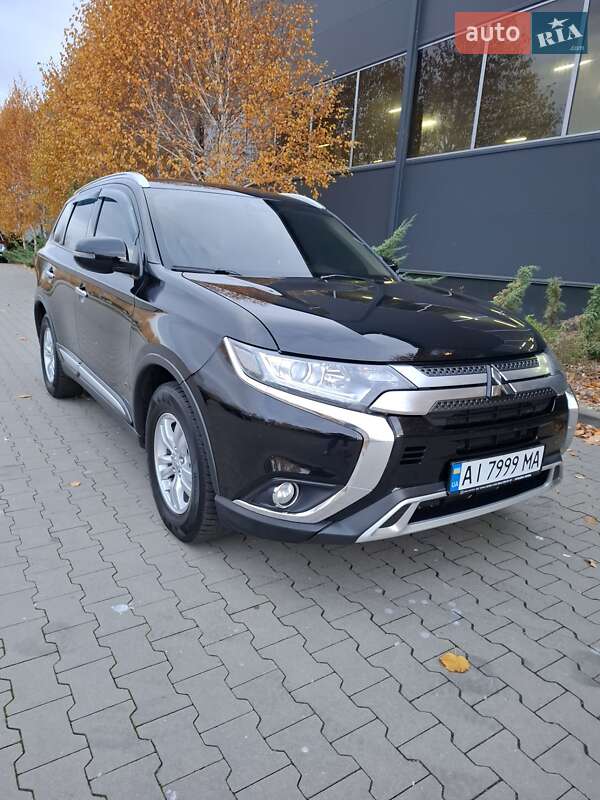 Внедорожник / Кроссовер Mitsubishi Outlander 2018 в Белой Церкви