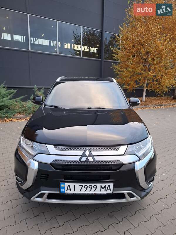 Внедорожник / Кроссовер Mitsubishi Outlander 2018 в Белой Церкви
