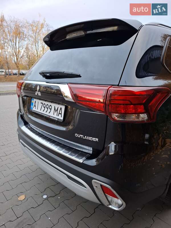 Внедорожник / Кроссовер Mitsubishi Outlander 2018 в Белой Церкви