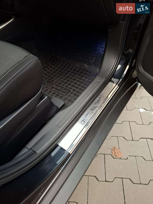 Внедорожник / Кроссовер Mitsubishi Outlander 2018 в Белой Церкви