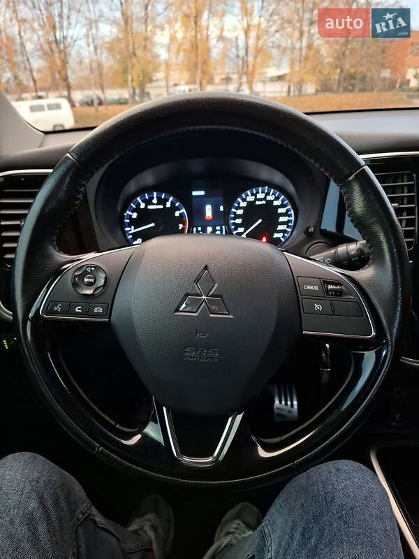 Внедорожник / Кроссовер Mitsubishi Outlander 2018 в Белой Церкви