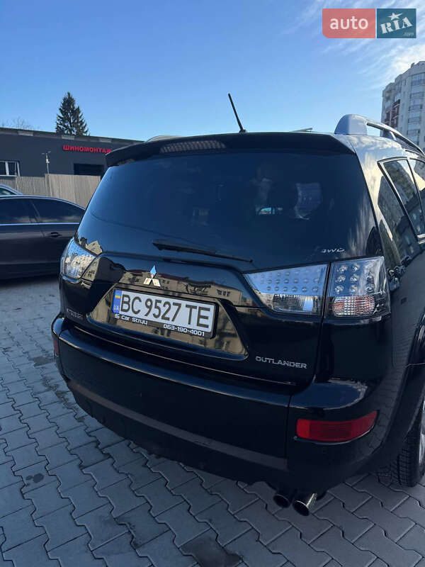 Внедорожник / Кроссовер Mitsubishi Outlander 2008 в Львове