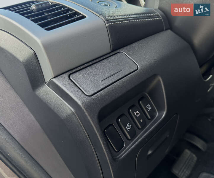 Внедорожник / Кроссовер Mitsubishi Outlander 2012 в Дрогобыче