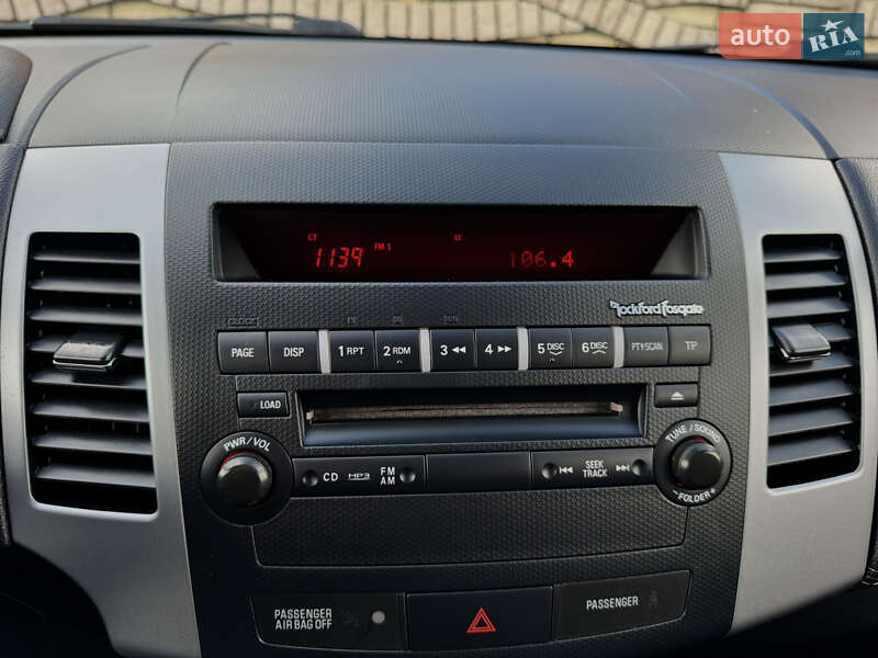 Внедорожник / Кроссовер Mitsubishi Outlander 2012 в Дрогобыче