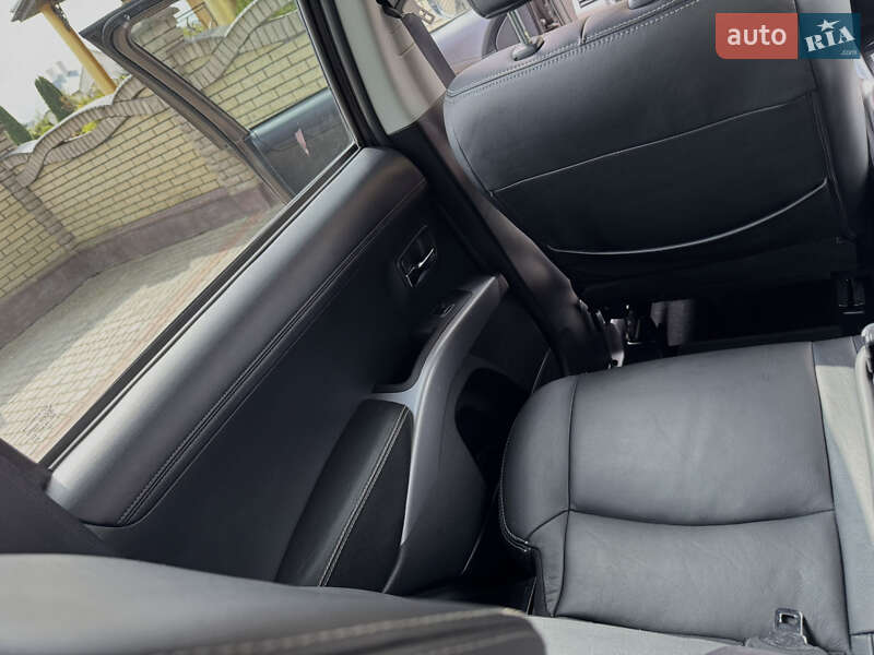 Внедорожник / Кроссовер Mitsubishi Outlander 2012 в Дрогобыче