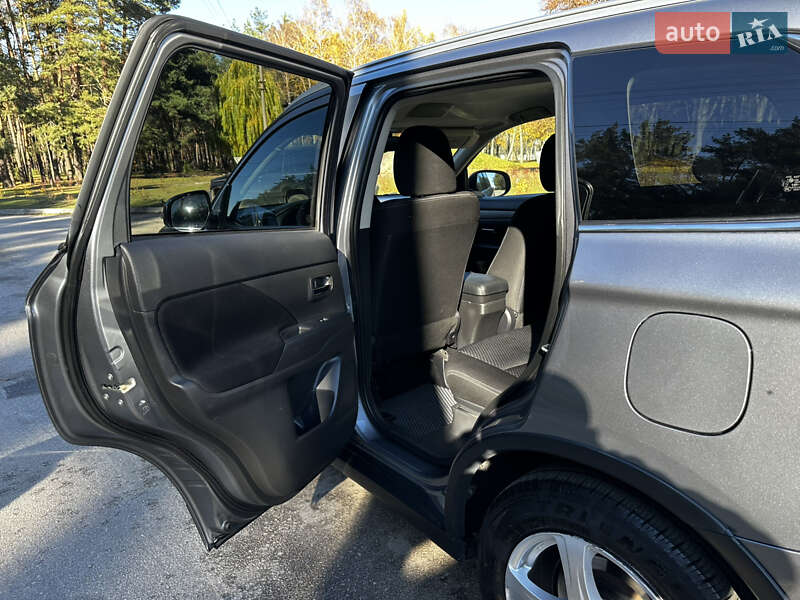 Внедорожник / Кроссовер Mitsubishi Outlander 2017 в Кропивницком фото 11 Внедорожник / Кроссовер Mitsubishi Outlander 2017 в Кропивницком