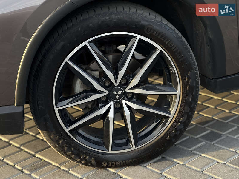 Внедорожник / Кроссовер Mitsubishi Outlander 2020 в Кропивницком фото 13 Внедорожник / Кроссовер Mitsubishi Outlander 2020 в Кропивницком