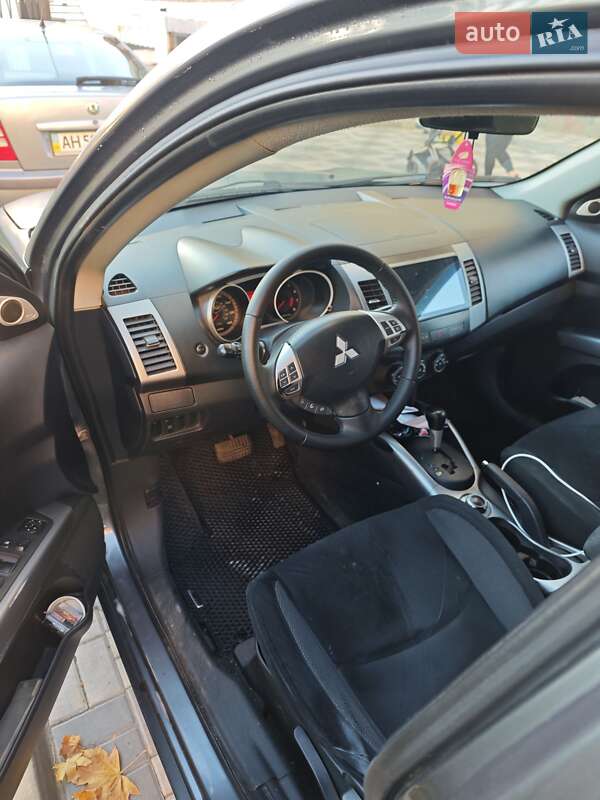 Внедорожник / Кроссовер Mitsubishi Outlander 2006 в Одессе