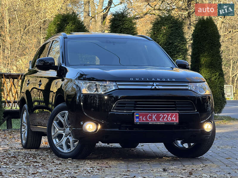 Внедорожник / Кроссовер Mitsubishi Outlander 2014 в Дрогобыче