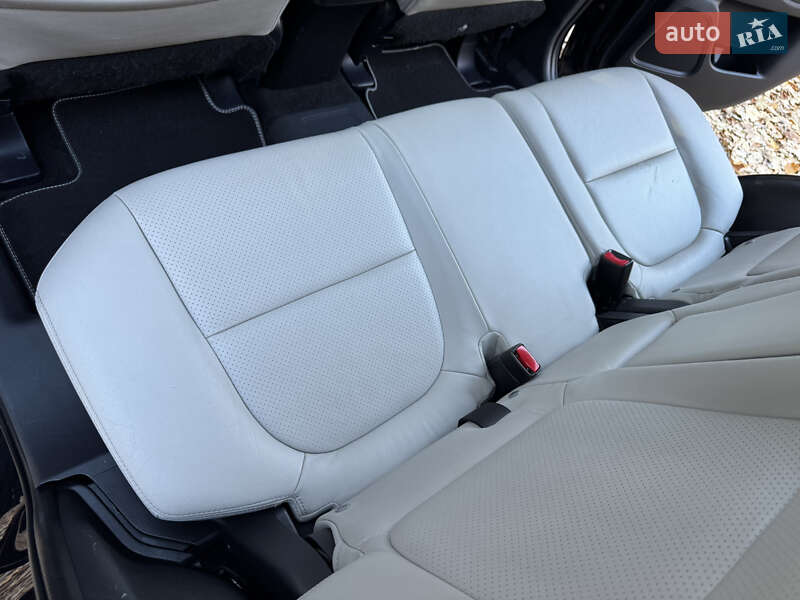 Внедорожник / Кроссовер Mitsubishi Outlander 2014 в Дрогобыче