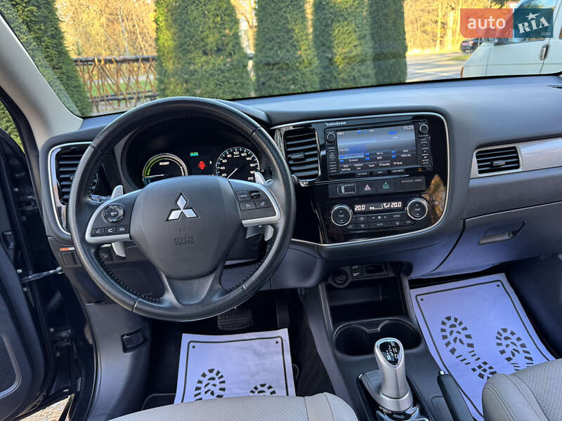 Внедорожник / Кроссовер Mitsubishi Outlander 2014 в Дрогобыче