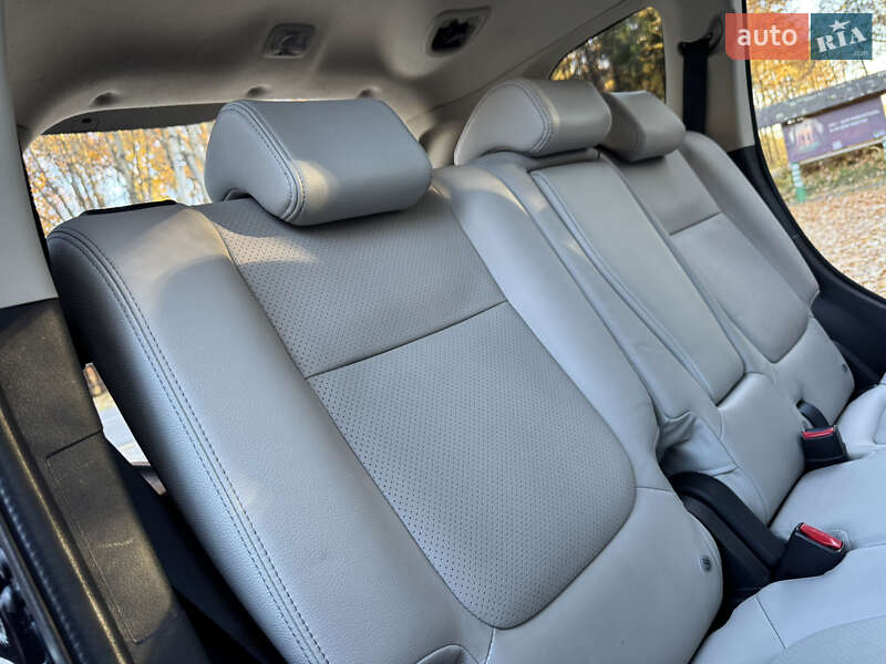 Внедорожник / Кроссовер Mitsubishi Outlander 2014 в Дрогобыче