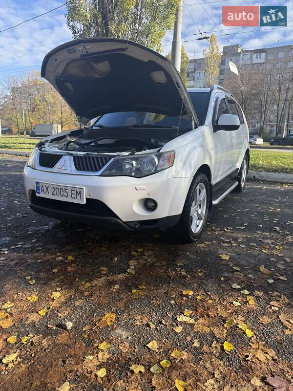 Внедорожник / Кроссовер Mitsubishi Outlander 2008 в Харькове фото 4 Внедорожник / Кроссовер Mitsubishi Outlander 2008 в Харькове