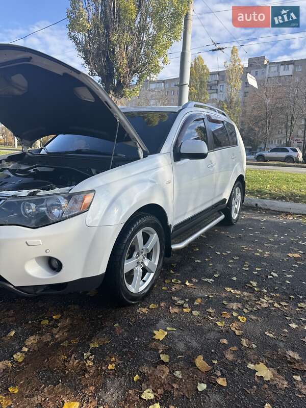 Внедорожник / Кроссовер Mitsubishi Outlander 2008 в Харькове фото 3 Внедорожник / Кроссовер Mitsubishi Outlander 2008 в Харькове