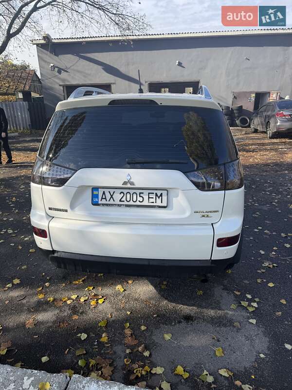 Внедорожник / Кроссовер Mitsubishi Outlander 2008 в Харькове фото 12 Внедорожник / Кроссовер Mitsubishi Outlander 2008 в Харькове